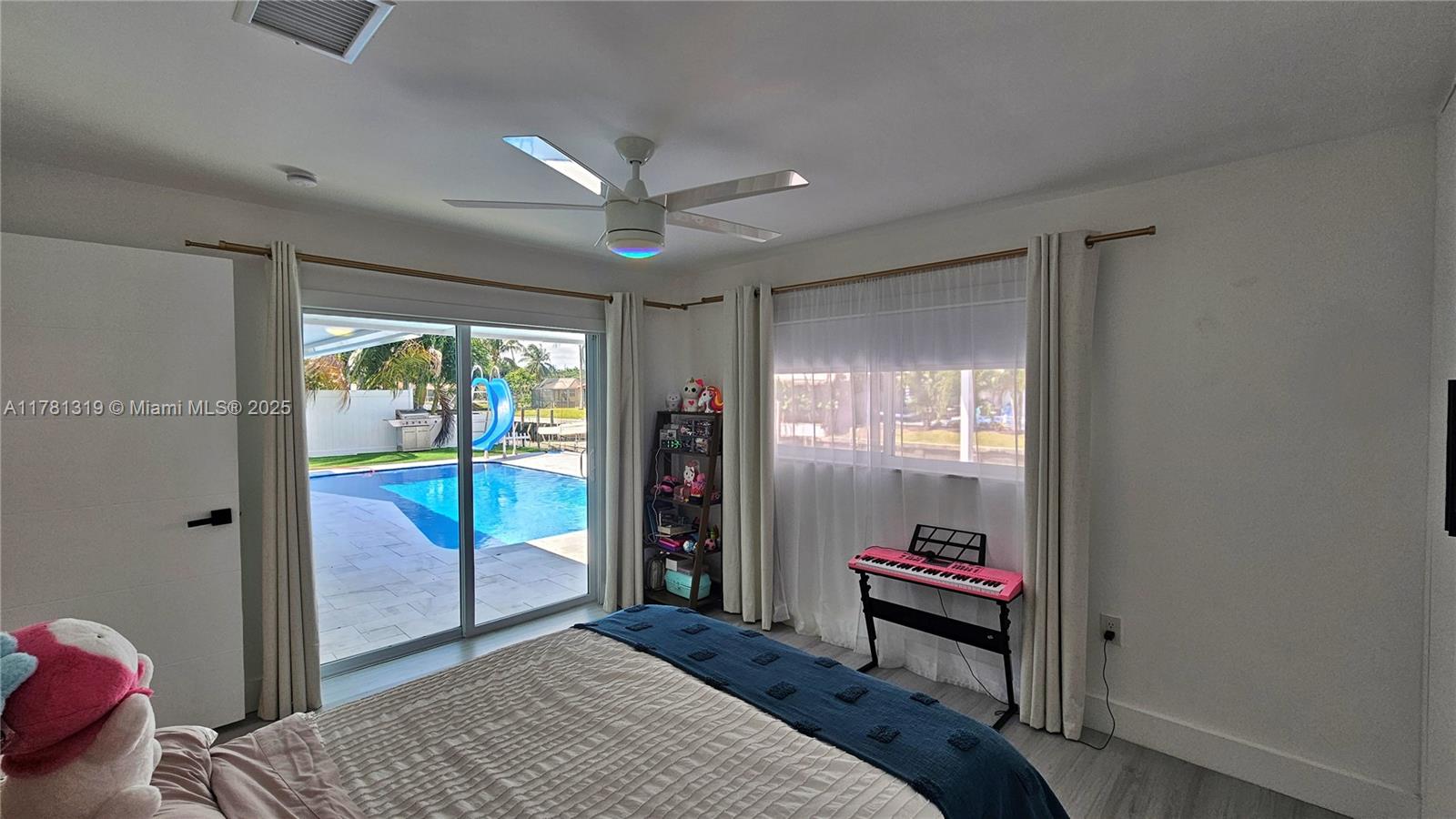BOULEVARD PARK ISLES SEC - Residential