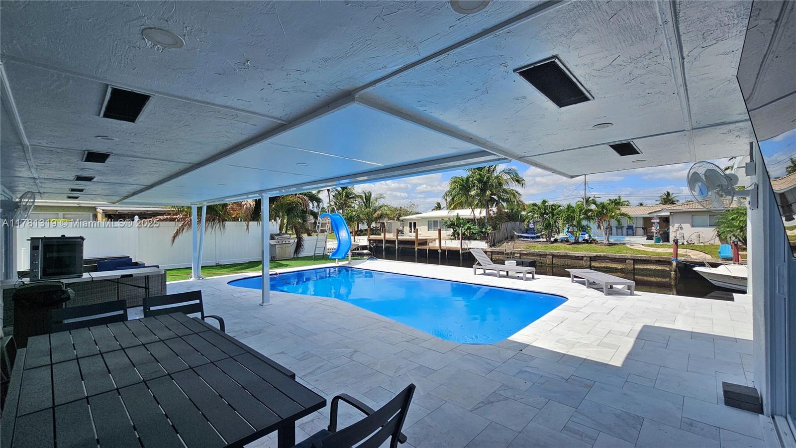 BOULEVARD PARK ISLES SEC - Residential