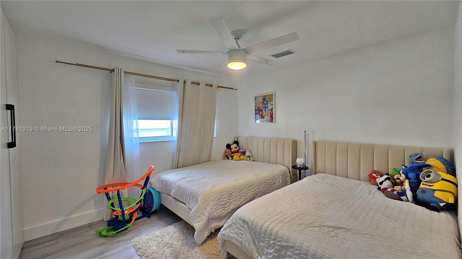 BOULEVARD PARK ISLES SEC - Residential
