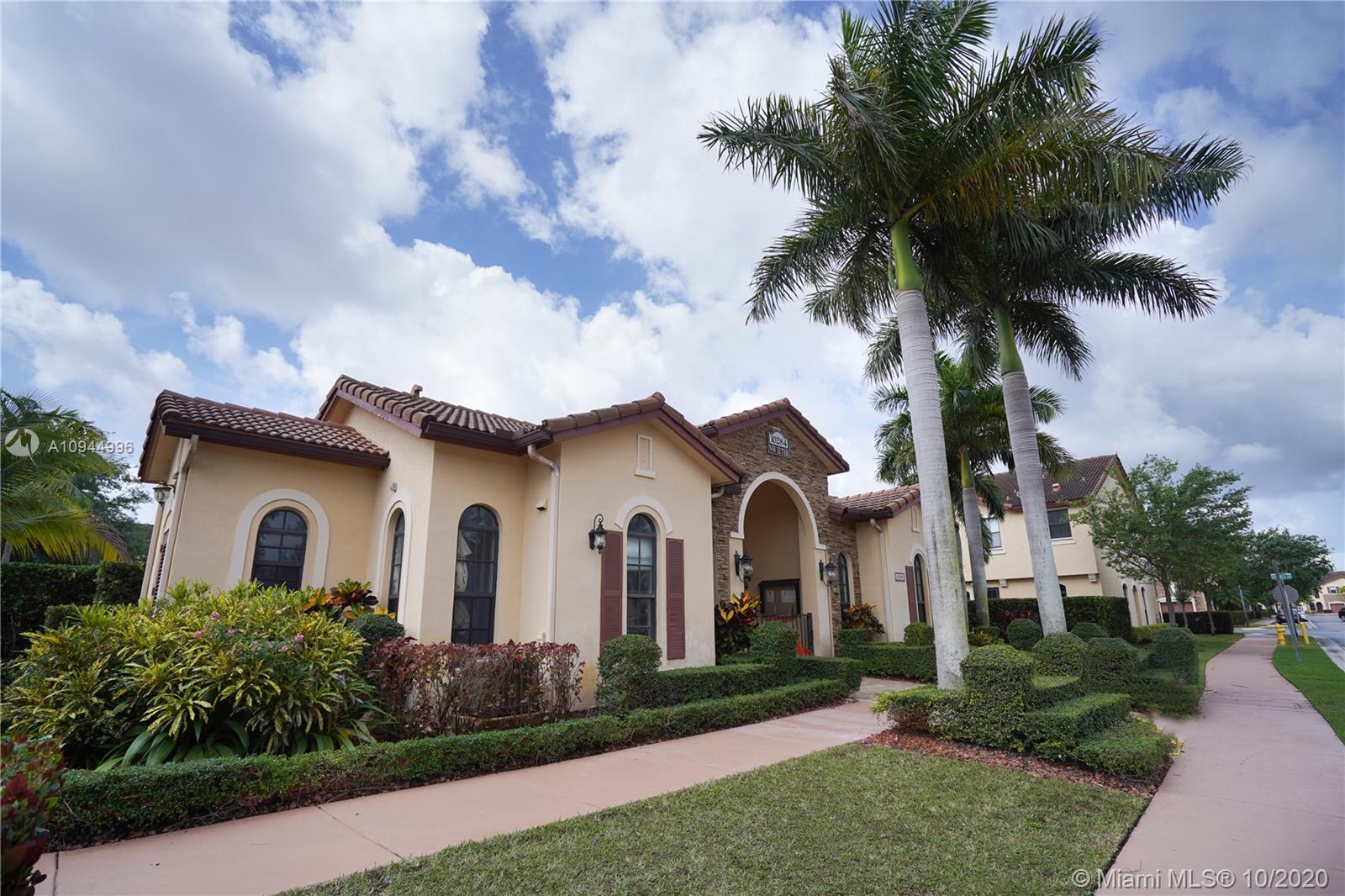 BEACON AT DORAL - Residential