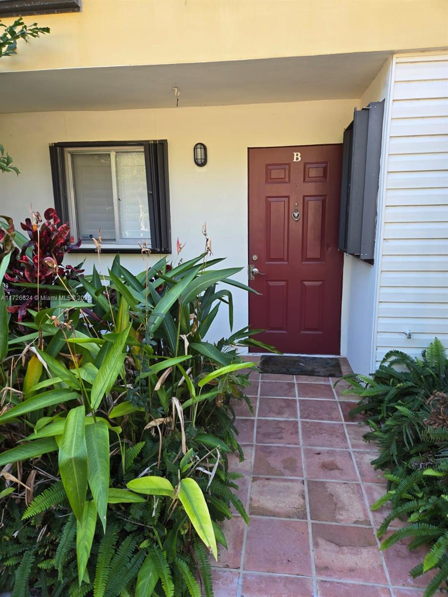 Rental Property at 3320 Simms St 11B, Hollywood, Broward County, Florida - Bedrooms: 3 
Bathrooms: 3  - $2,800 MO.