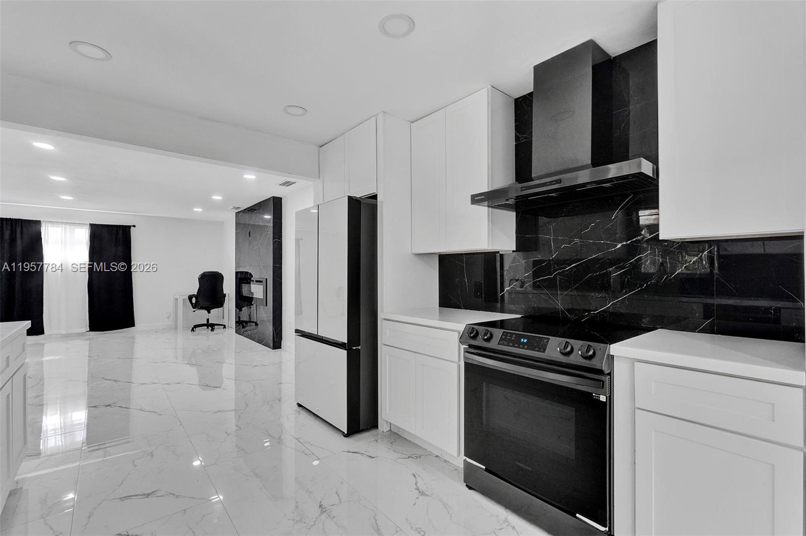 NORTH DADE COUNTRY CLUB V - Residential