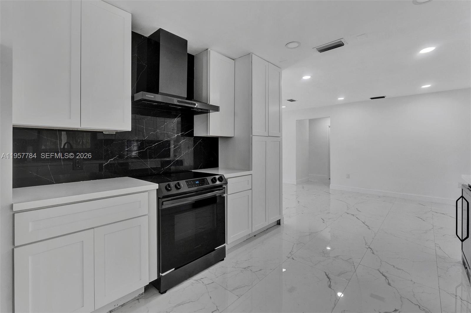 NORTH DADE COUNTRY CLUB V - Residential