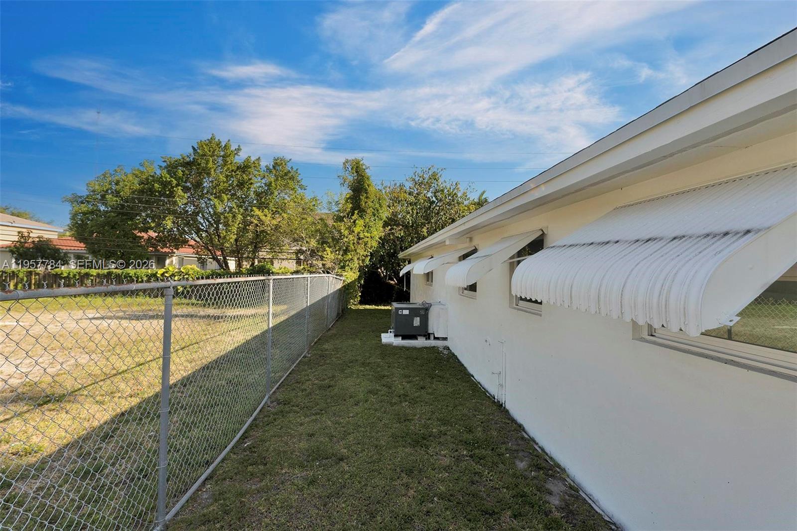 NORTH DADE COUNTRY CLUB V - Residential