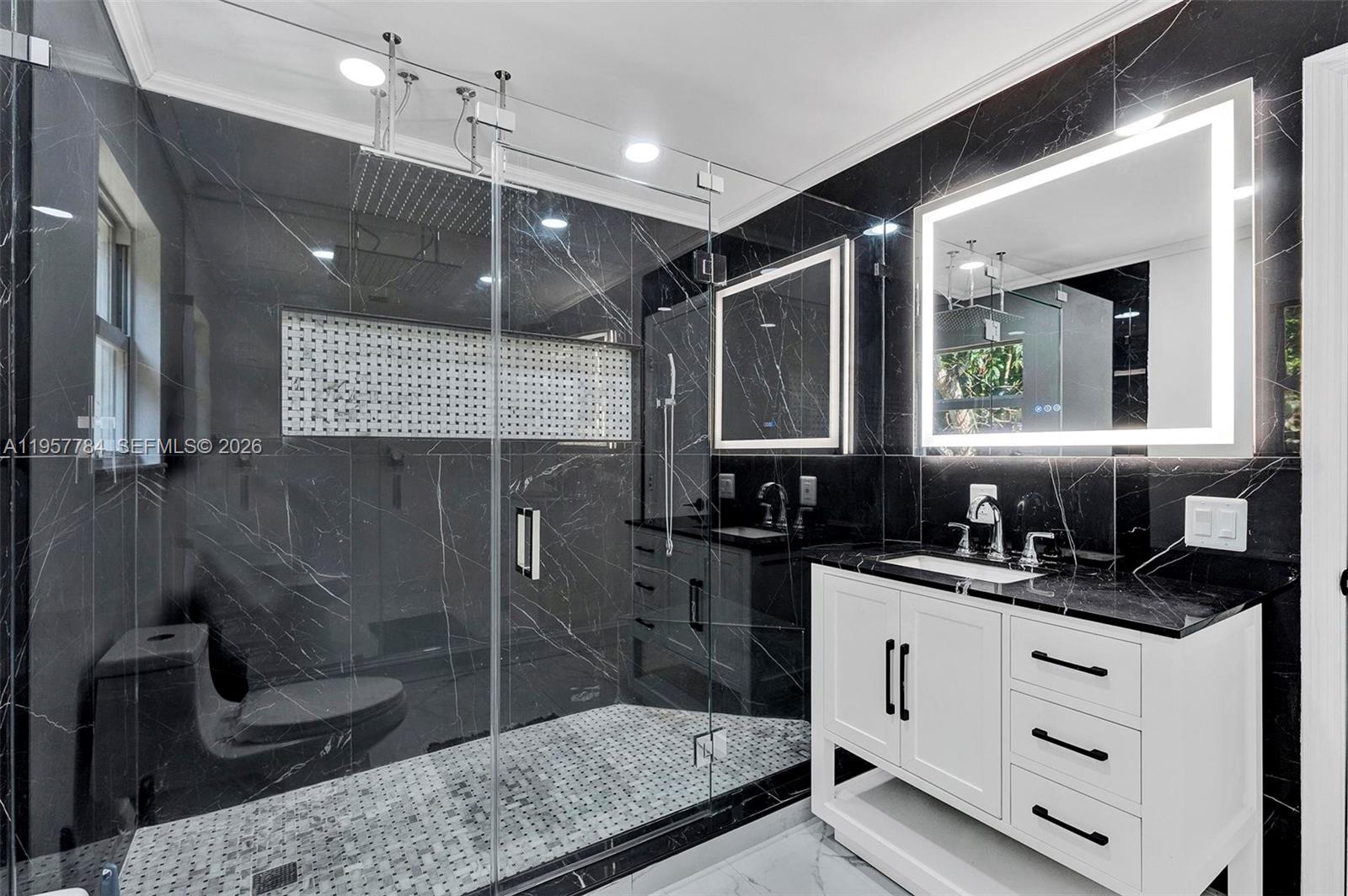 NORTH DADE COUNTRY CLUB V - Residential