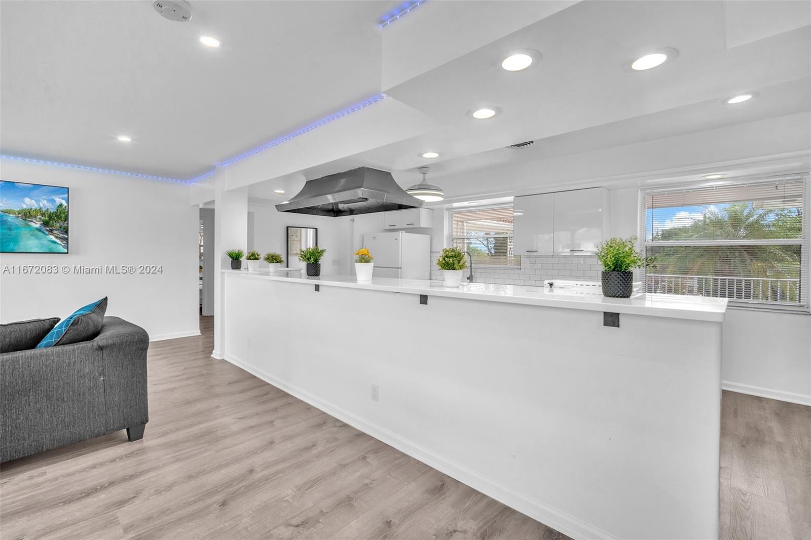 SUNSET ISLES SEC 1 - Residential