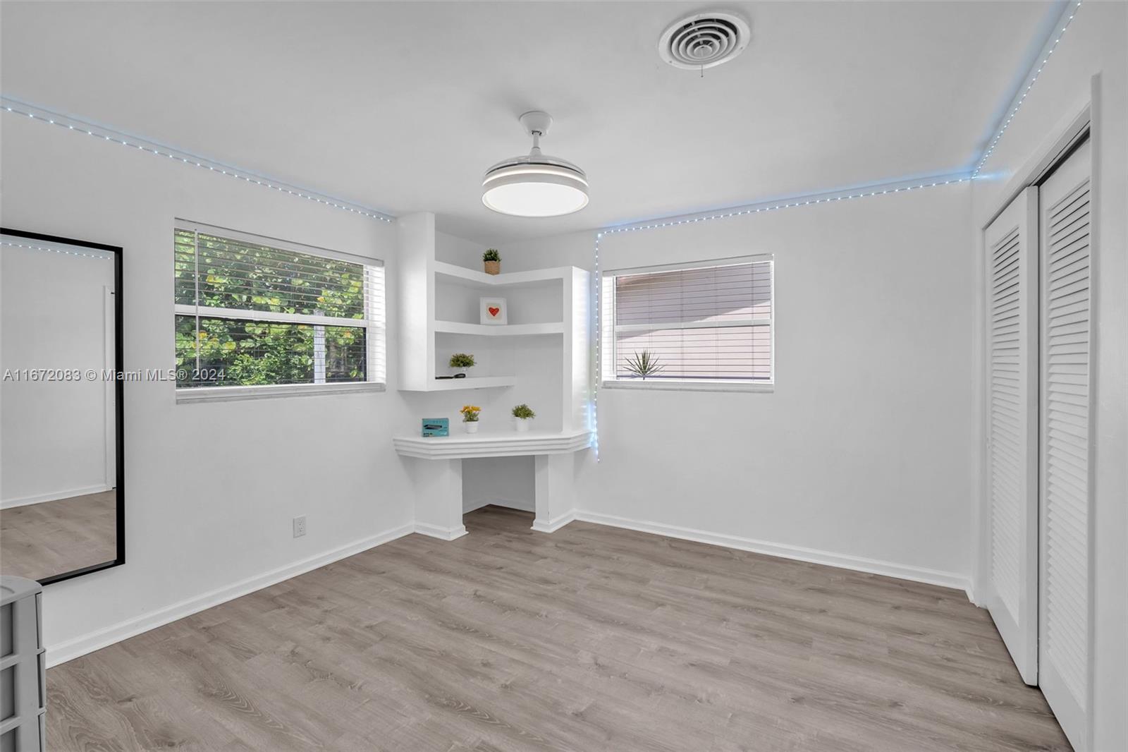 SUNSET ISLES SEC 1 - Residential
