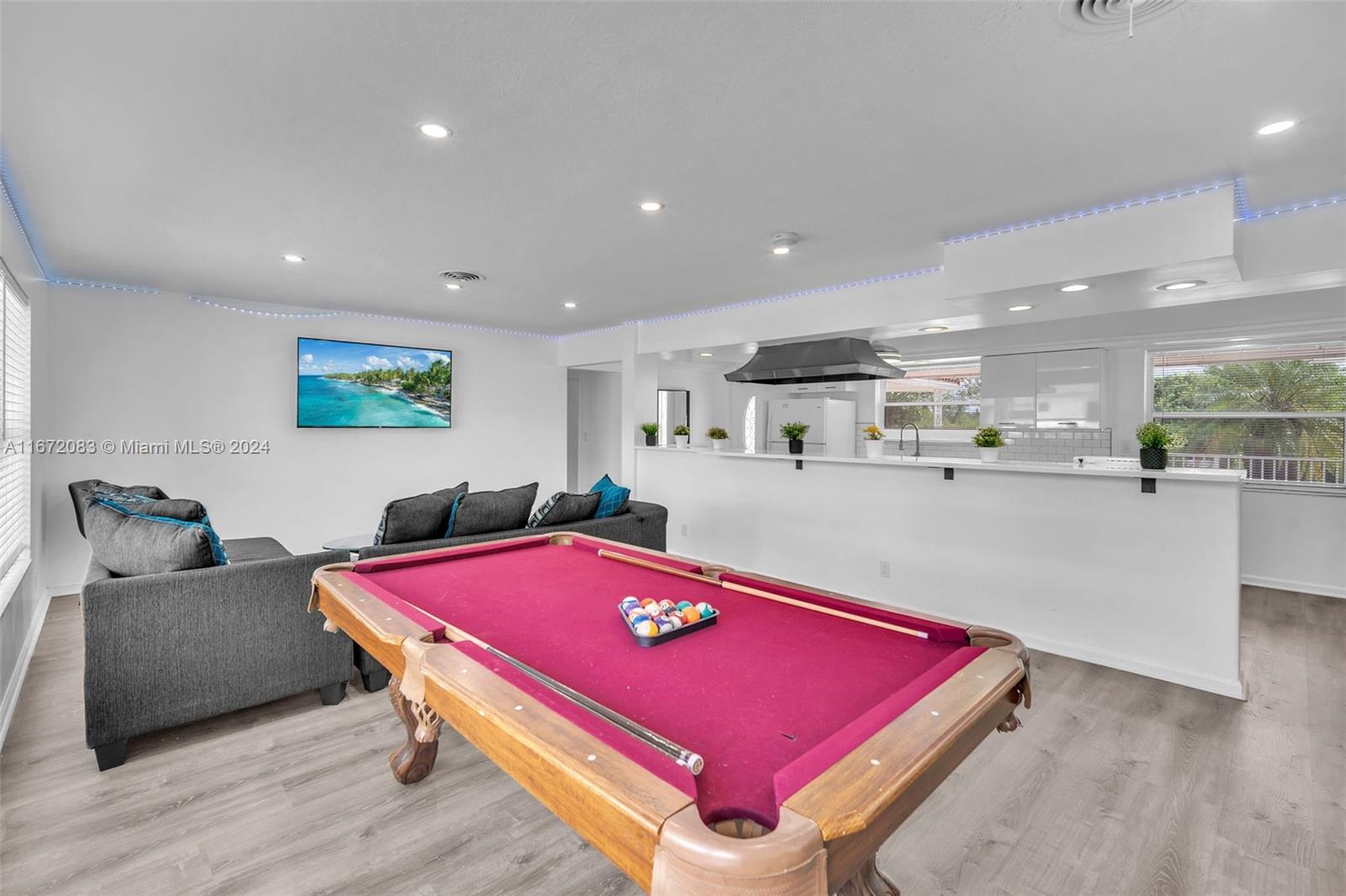 SUNSET ISLES SEC 1 - Residential
