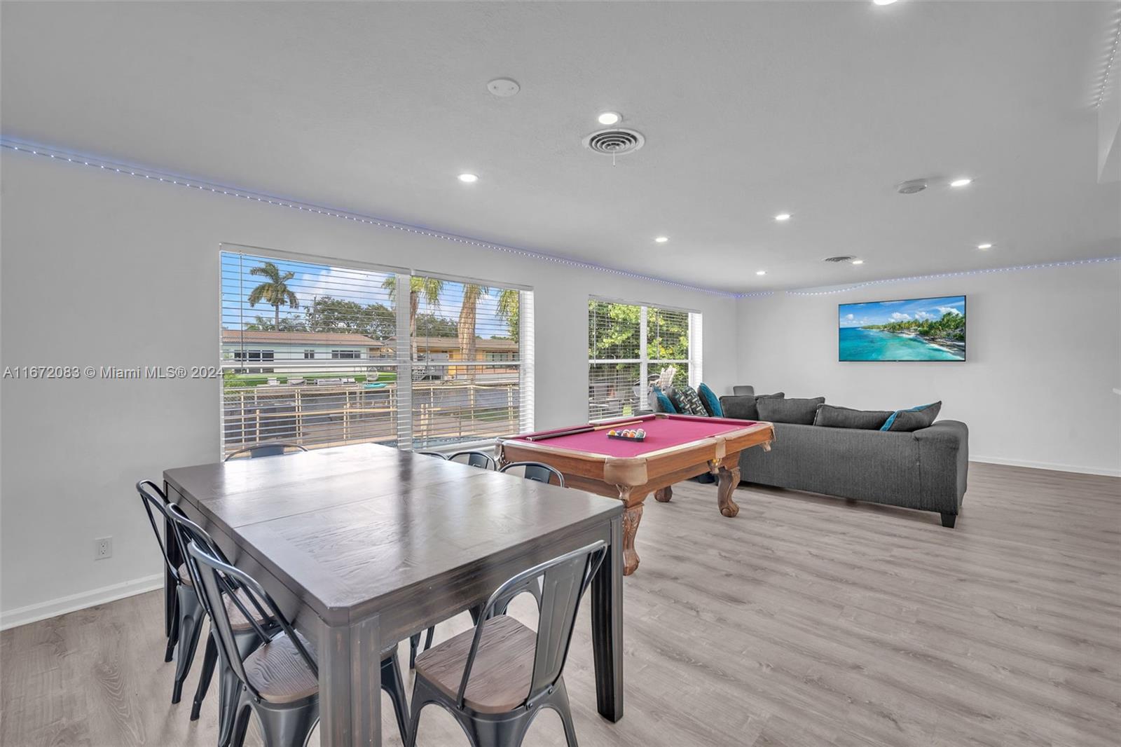 SUNSET ISLES SEC 1 - Residential