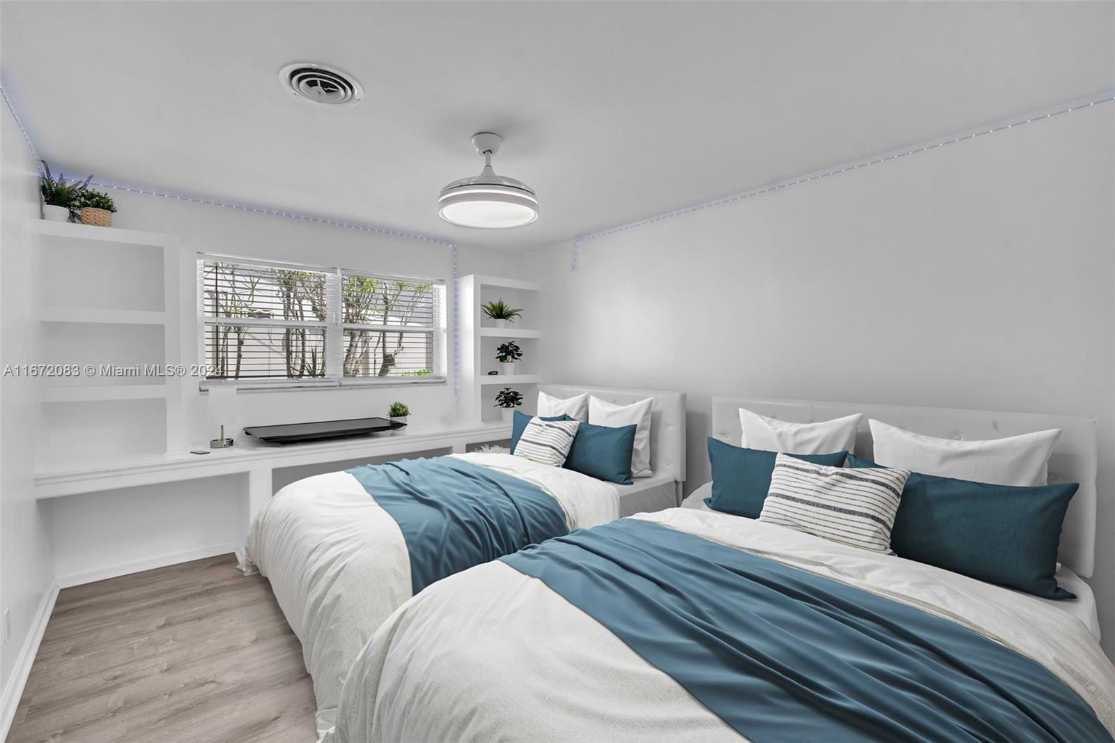 SUNSET ISLES SEC 1 - Residential