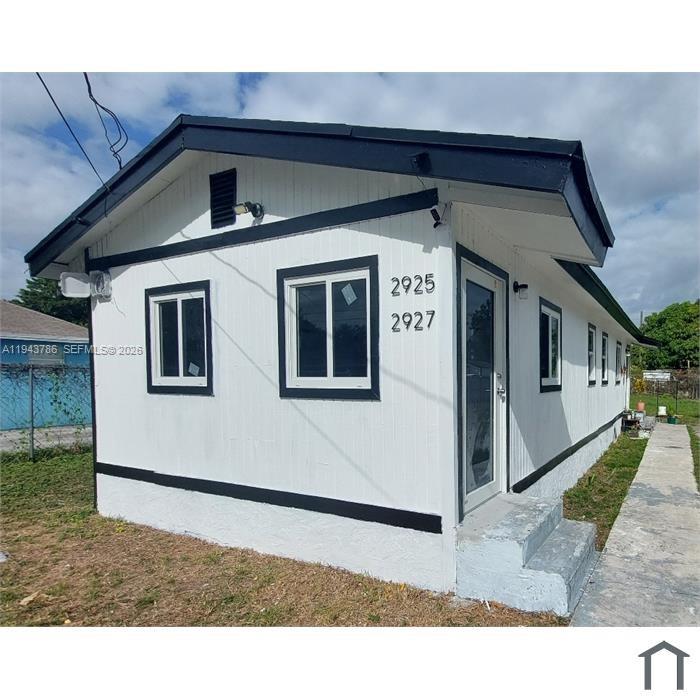 HIALEAH HEIGHTS - Residential Income