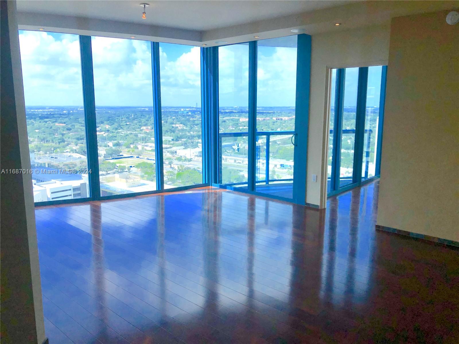LAS OLAS RIVER HOUSE COND - Residential
