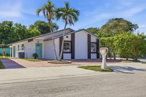 Photo of 12002 SW 210th St, Miami, FL 33177 (MLS # A12087863)