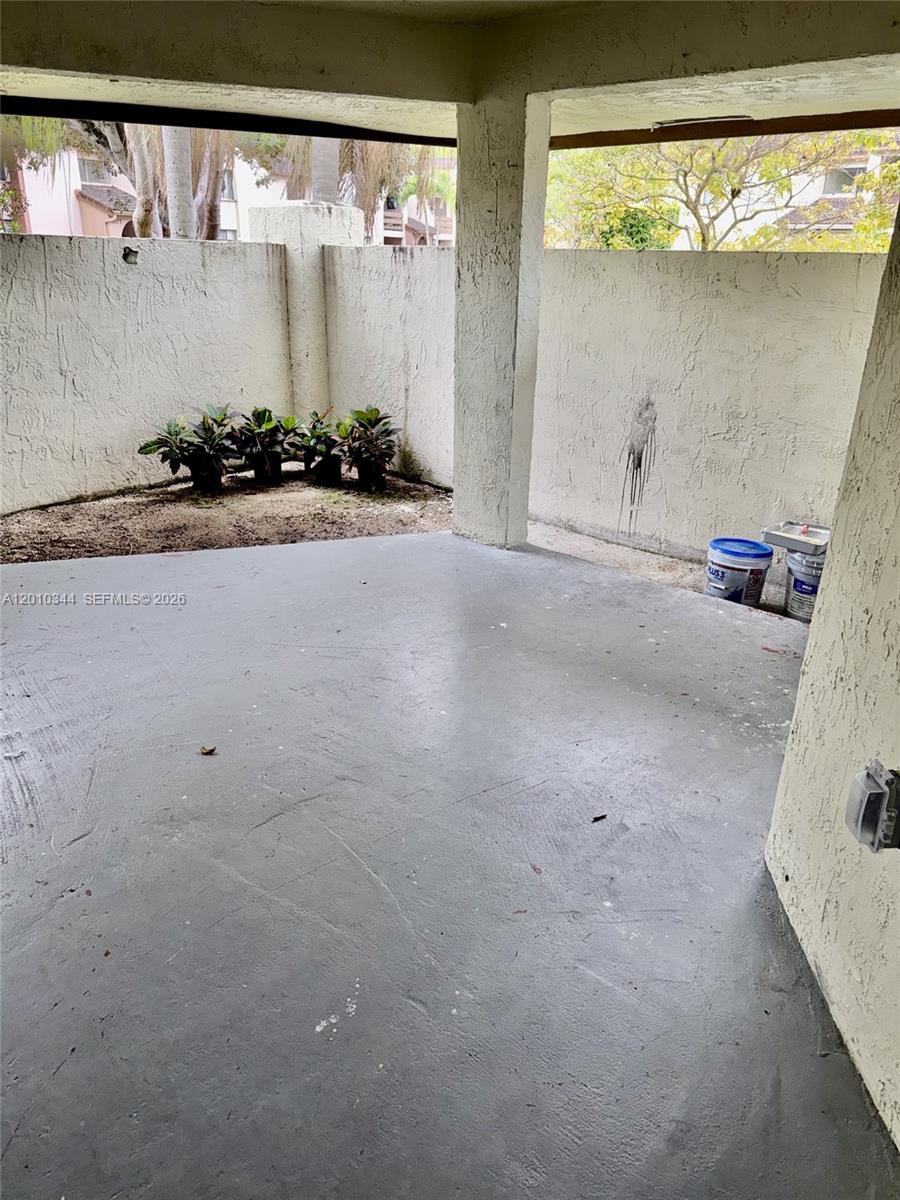 KENLAND WALK CONDO III - Residential