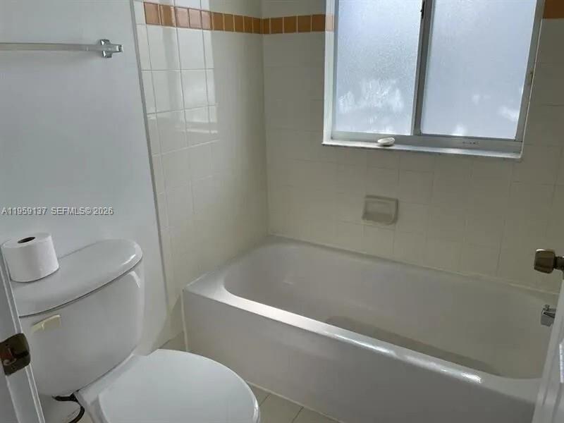 HOLLYWOOD RIDGE FARMS 2-1 - Residential Lease