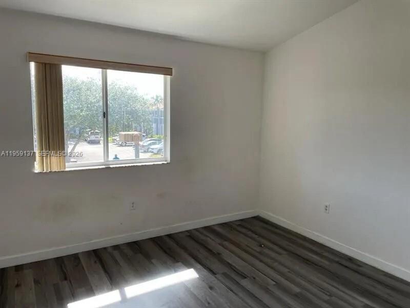 HOLLYWOOD RIDGE FARMS 2-1 - Residential Lease