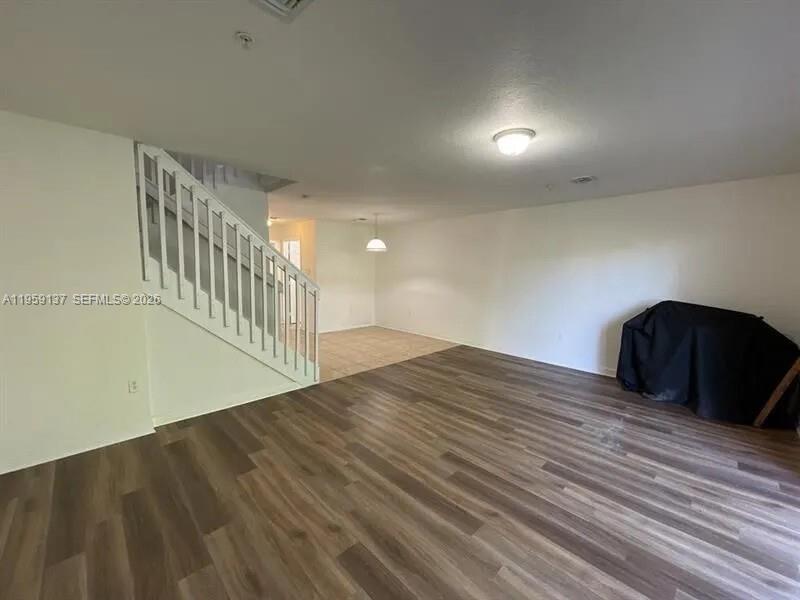 HOLLYWOOD RIDGE FARMS 2-1 - Residential Lease