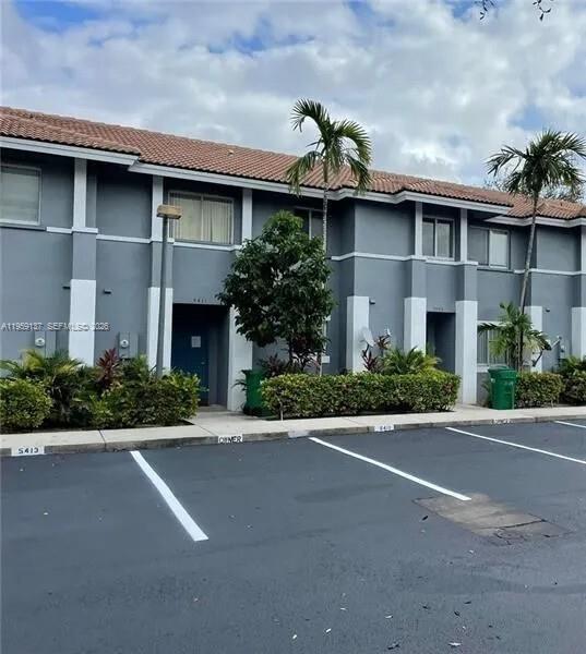 HOLLYWOOD RIDGE FARMS 2-1 - Residential Lease