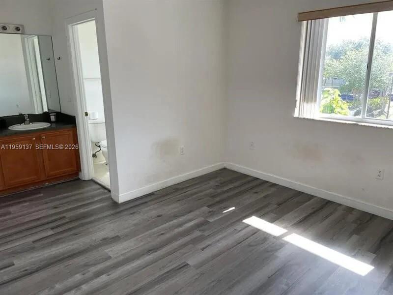 HOLLYWOOD RIDGE FARMS 2-1 - Residential Lease