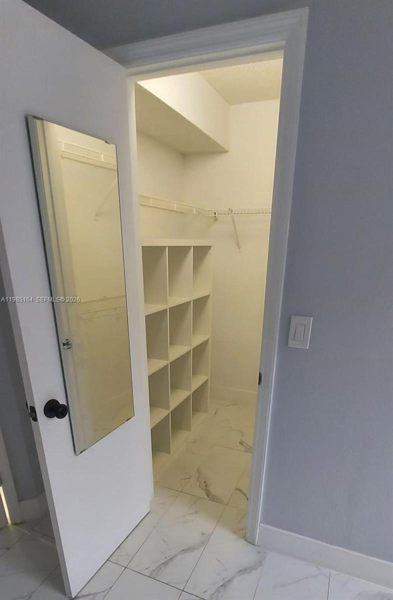 ISLES AT LAGO MAR CONDO - Residential Lease