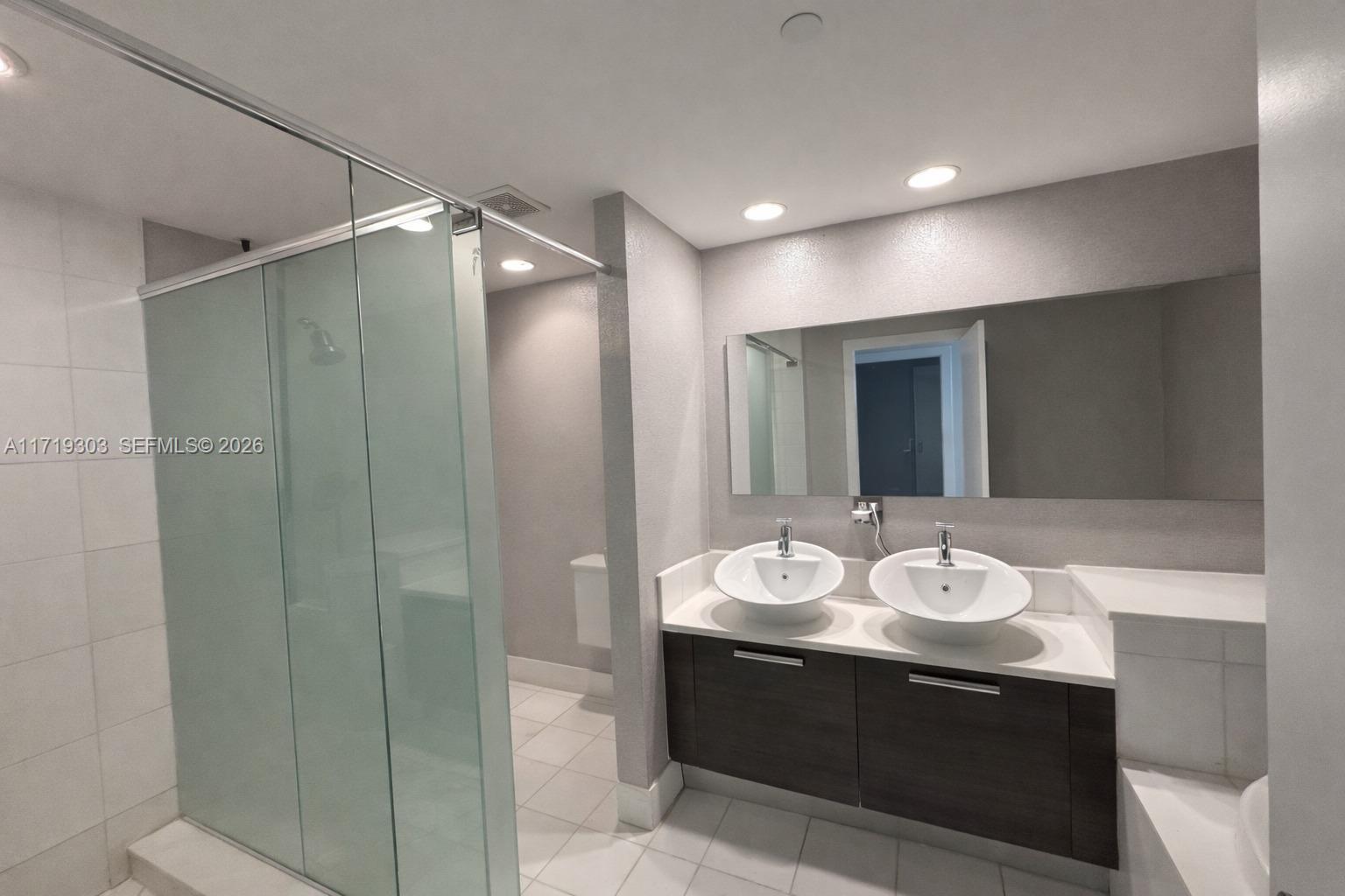 ARTECH RESIDENCES AT AVEN - Residential