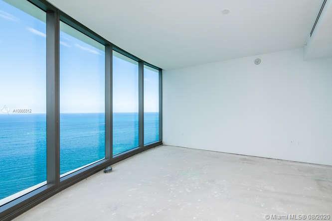 Ritz Carlton Residences - Residential