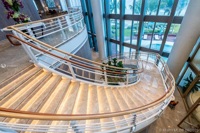 Ritz Carlton Residences - Residential