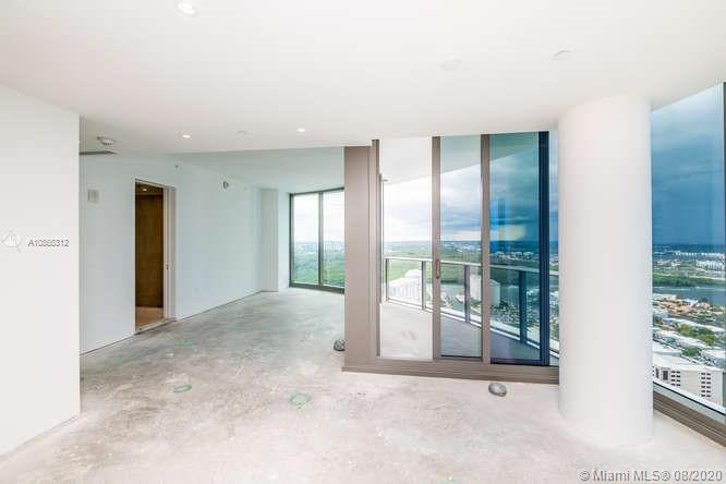 Ritz Carlton Residences - Residential