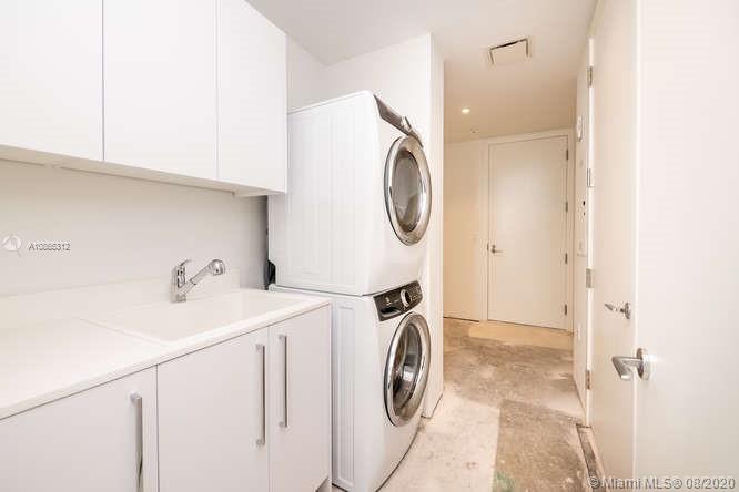 Ritz Carlton Residences - Residential