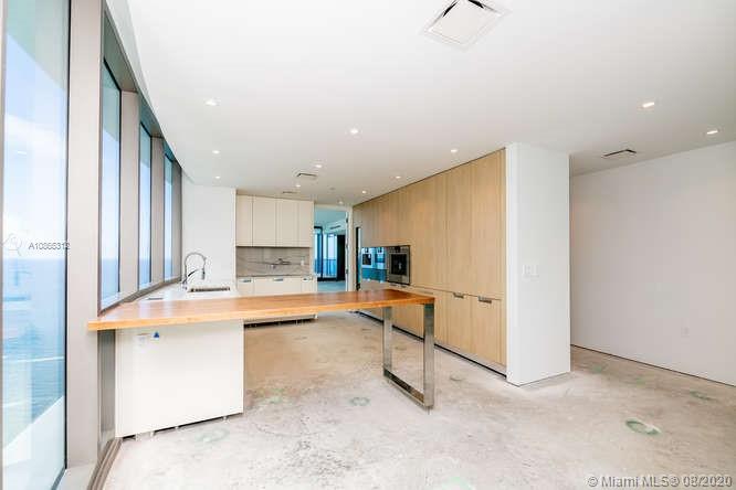 Ritz Carlton Residences - Residential