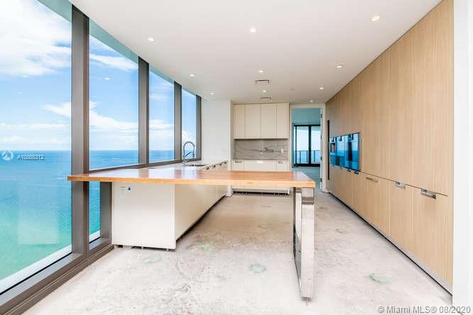 Ritz Carlton Residences - Residential