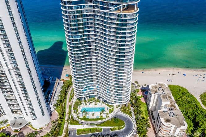 Ritz Carlton Residences - Residential