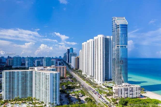 Ritz Carlton Residences - Residential