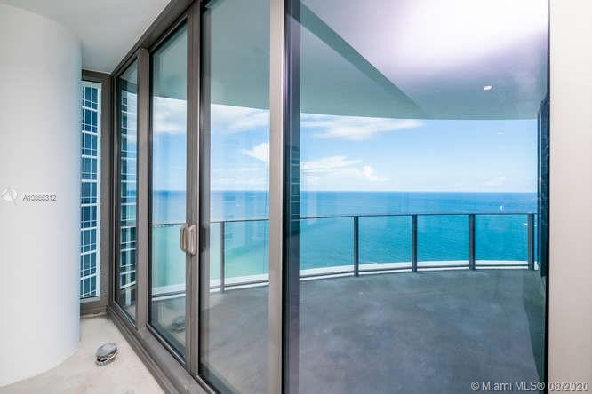 Ritz Carlton Residences - Residential