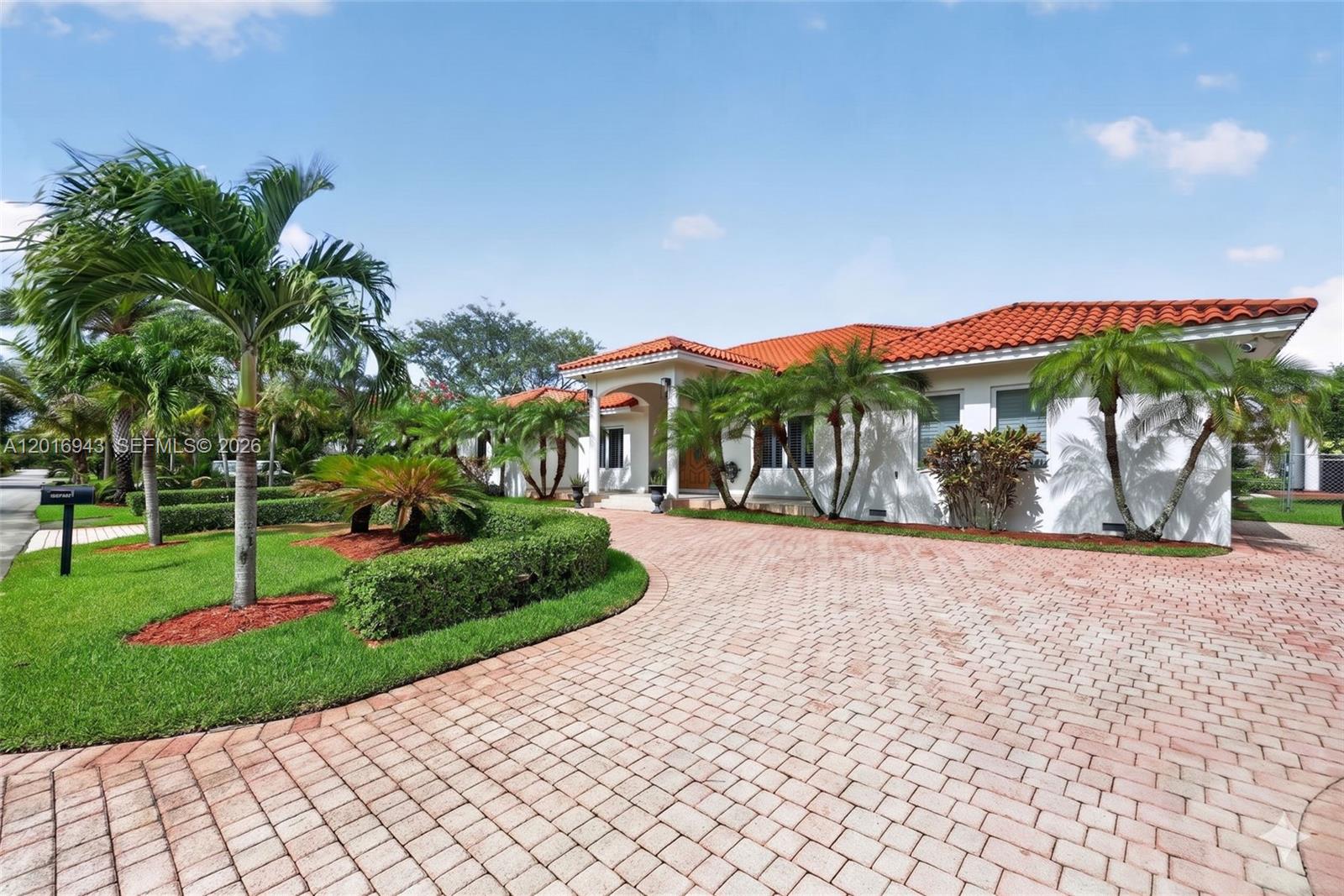 OLD CUTLER GROVE - Residential