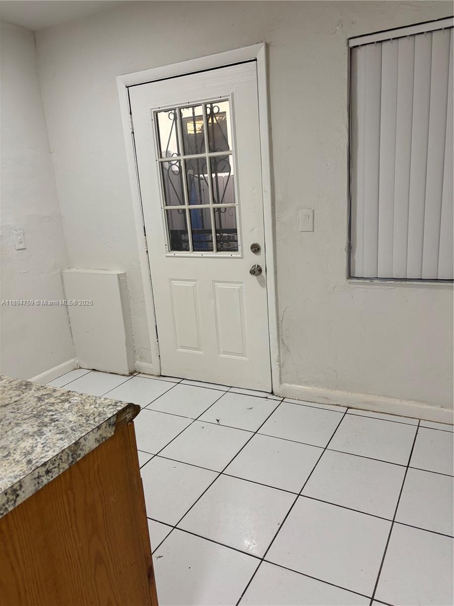 MAGNOLIA SUB - Residential Lease