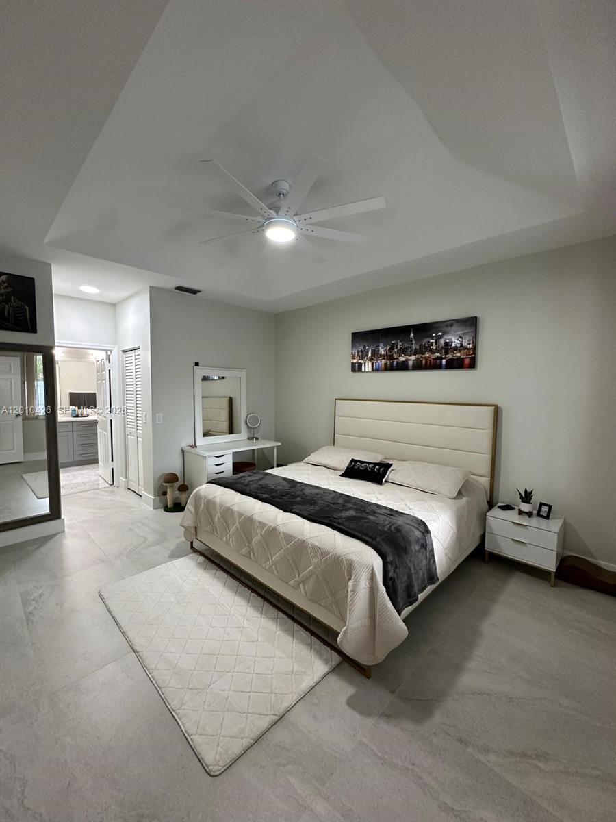 MADISON LAKES - Residential