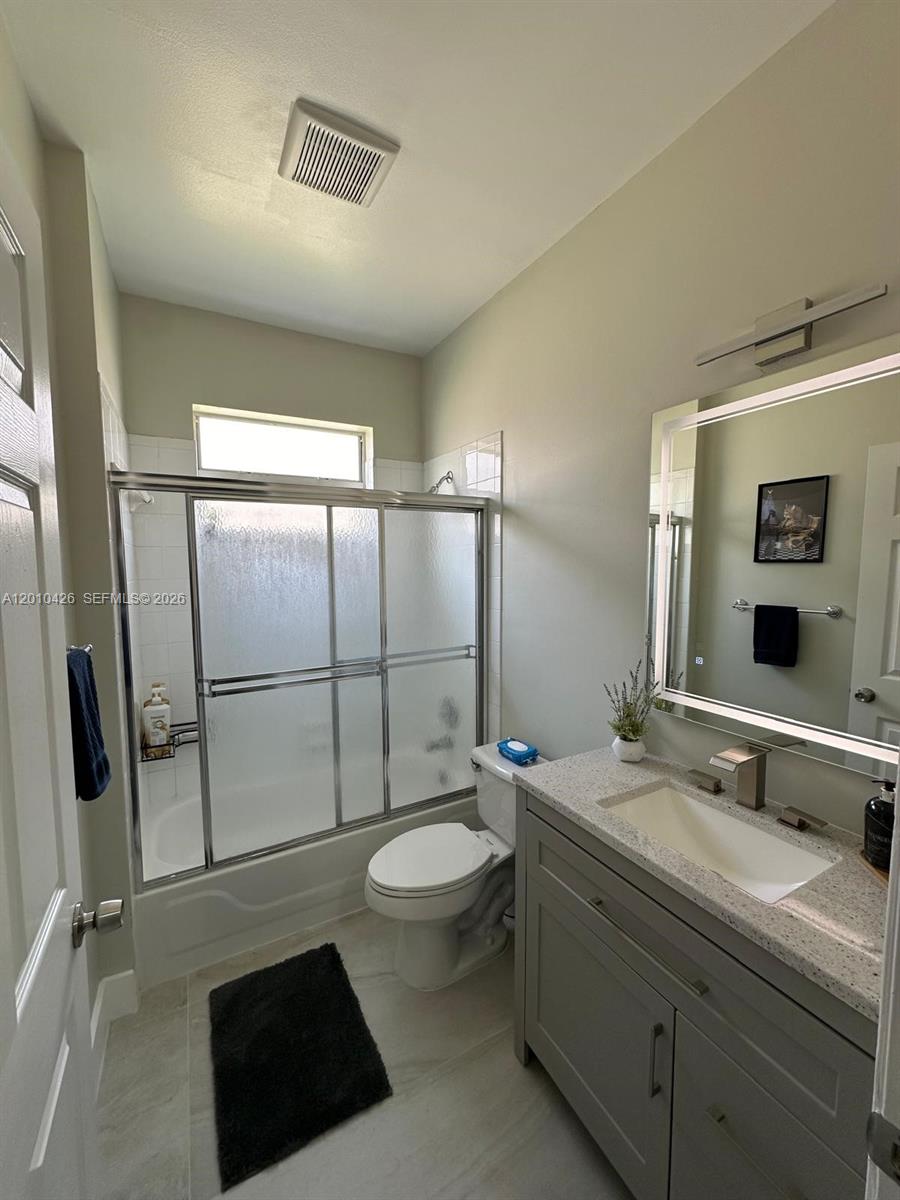 MADISON LAKES - Residential