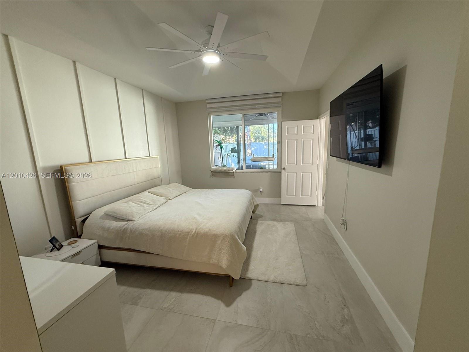 MADISON LAKES - Residential