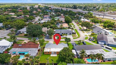 Tiny photo for 5160 SW 18th Ct, Plantation, FL 33317 (MLS # A12026200)