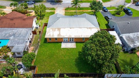 Tiny photo for 5160 SW 18th Ct, Plantation, FL 33317 (MLS # A12026200)