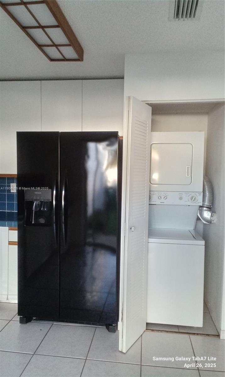 VILG HOMES COUNTRY WALK C - Residential Lease