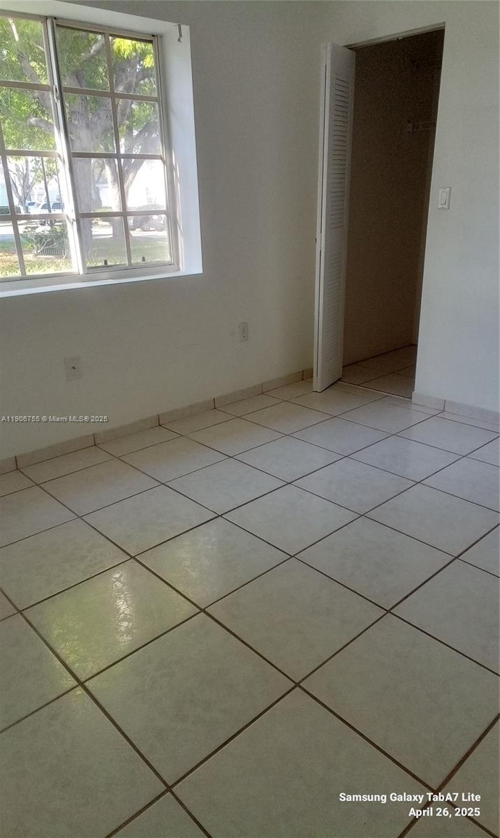 VILG HOMES COUNTRY WALK C - Residential Lease