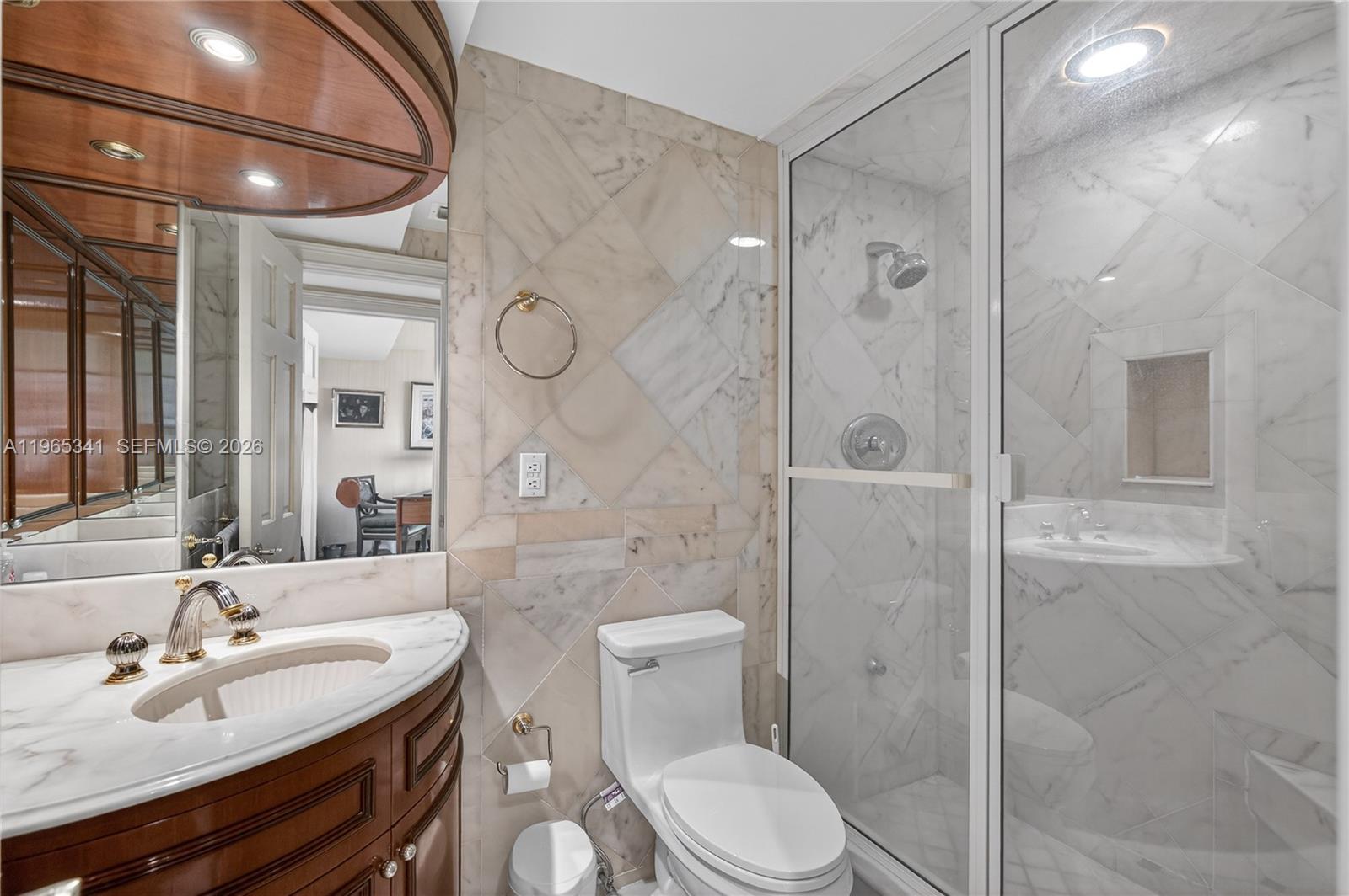 THE CARRIAGE CLUB SOUTH - Residential