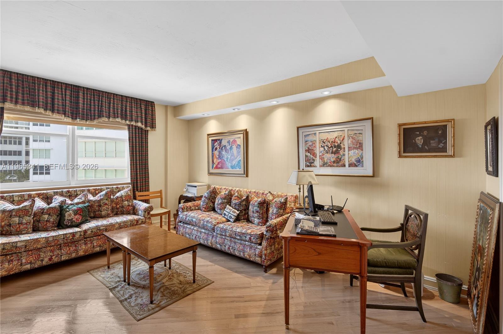 THE CARRIAGE CLUB SOUTH - Residential