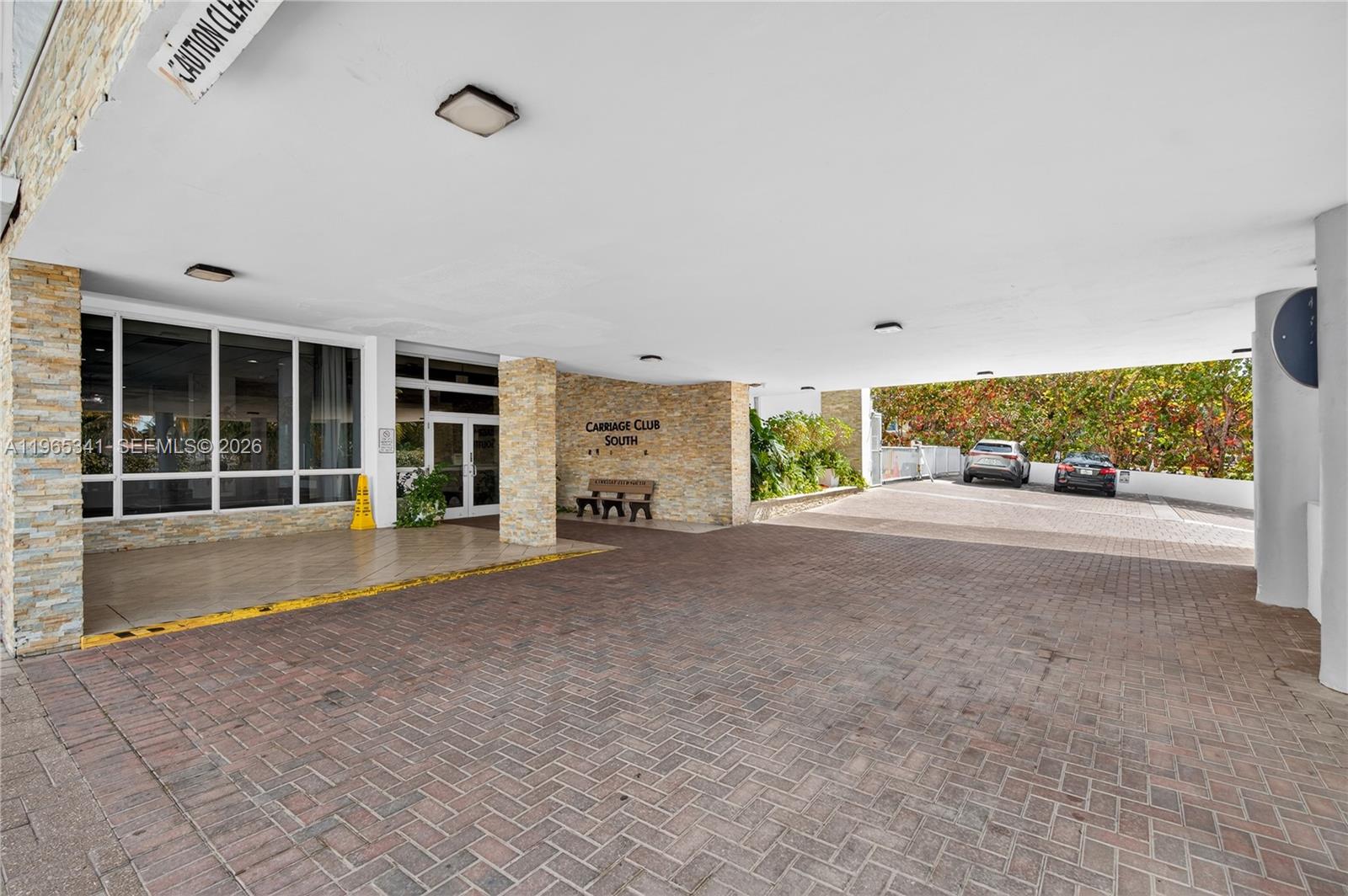 THE CARRIAGE CLUB SOUTH - Residential