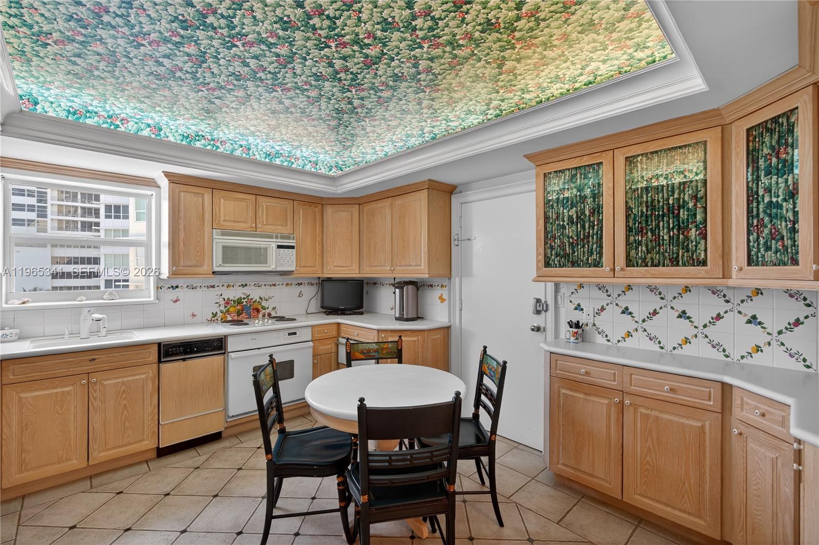 THE CARRIAGE CLUB SOUTH - Residential