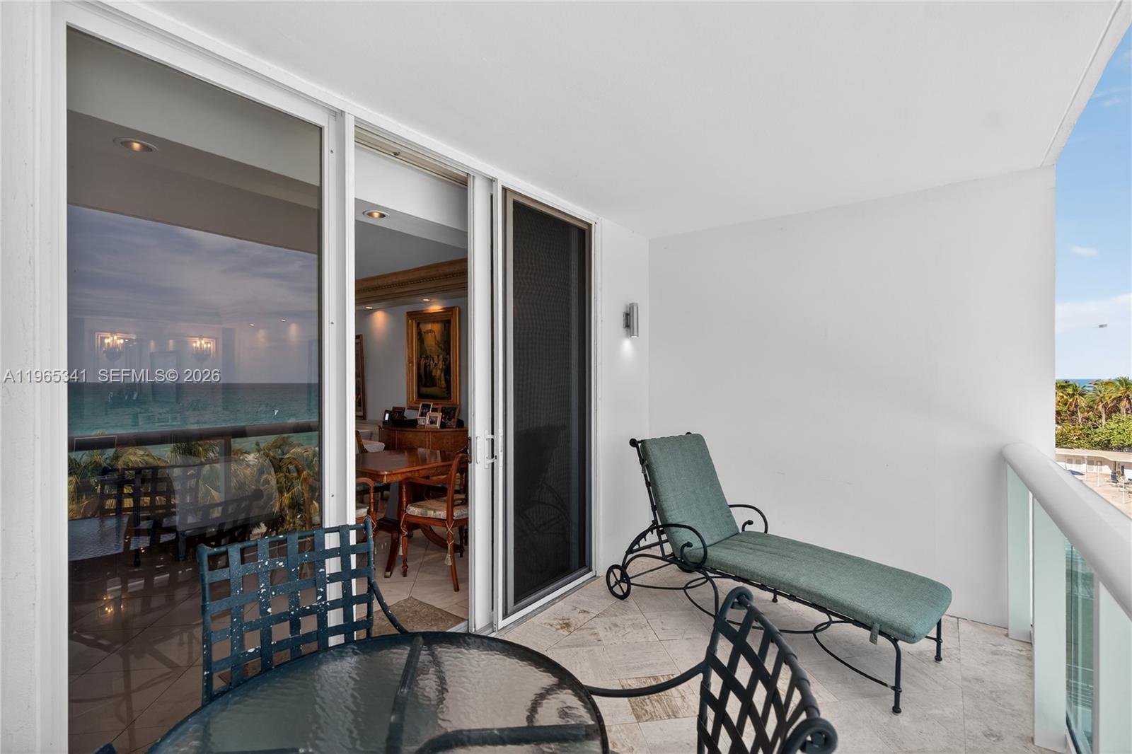 THE CARRIAGE CLUB SOUTH - Residential