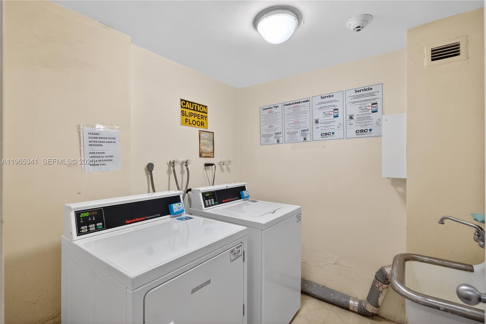 THE CARRIAGE CLUB SOUTH - Residential