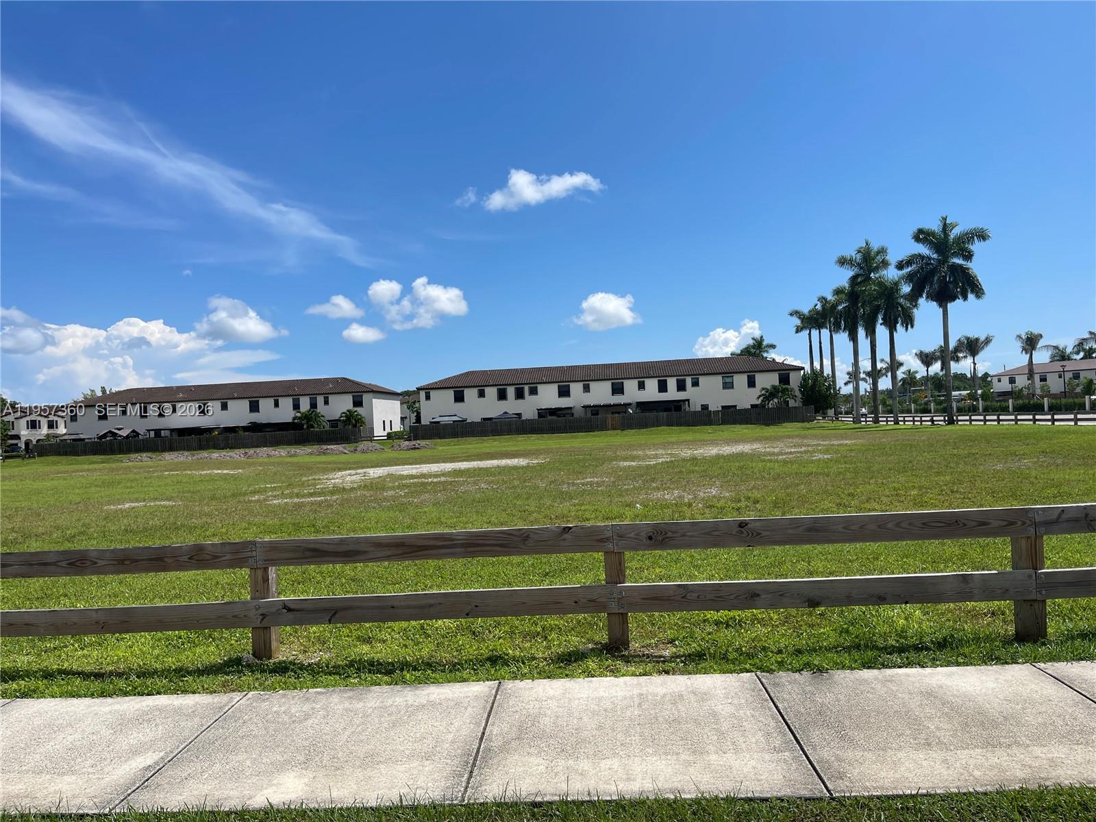 KENDALL ASSEMBLAGE NORTH - Residential